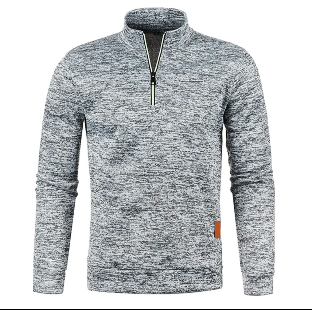 Men's GolfThing Half-Zip Pullover in light grey on golf course