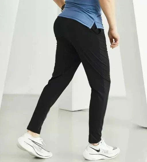 Athletic fit GolfThing 360° Stretch Hybrid golf joggers with tapered legs and adjustable waistband designed for active wear