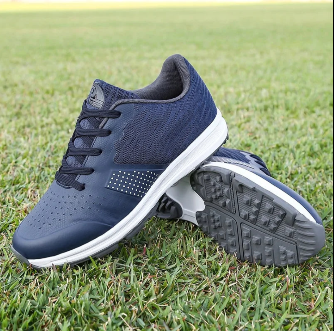 Essential Golf Accessories Every Golfer Should Own