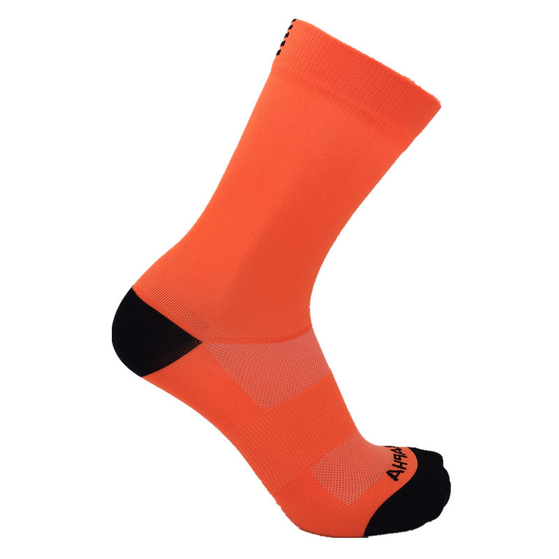GolfThing breathable supportive golf socks with arch support and reinforced heel and toe for durability