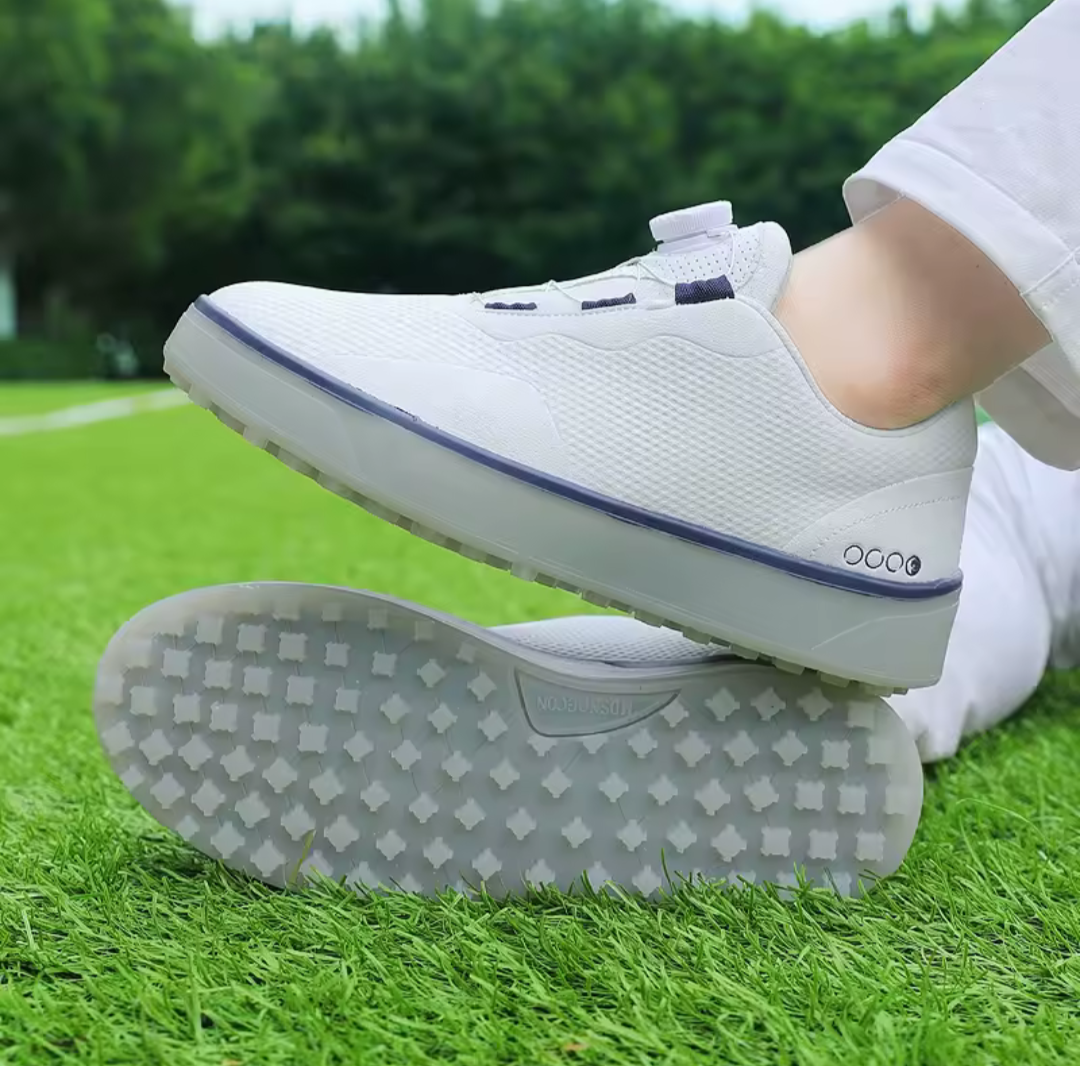 White GolfThing men's laceless golf trainers with spikeless outsole